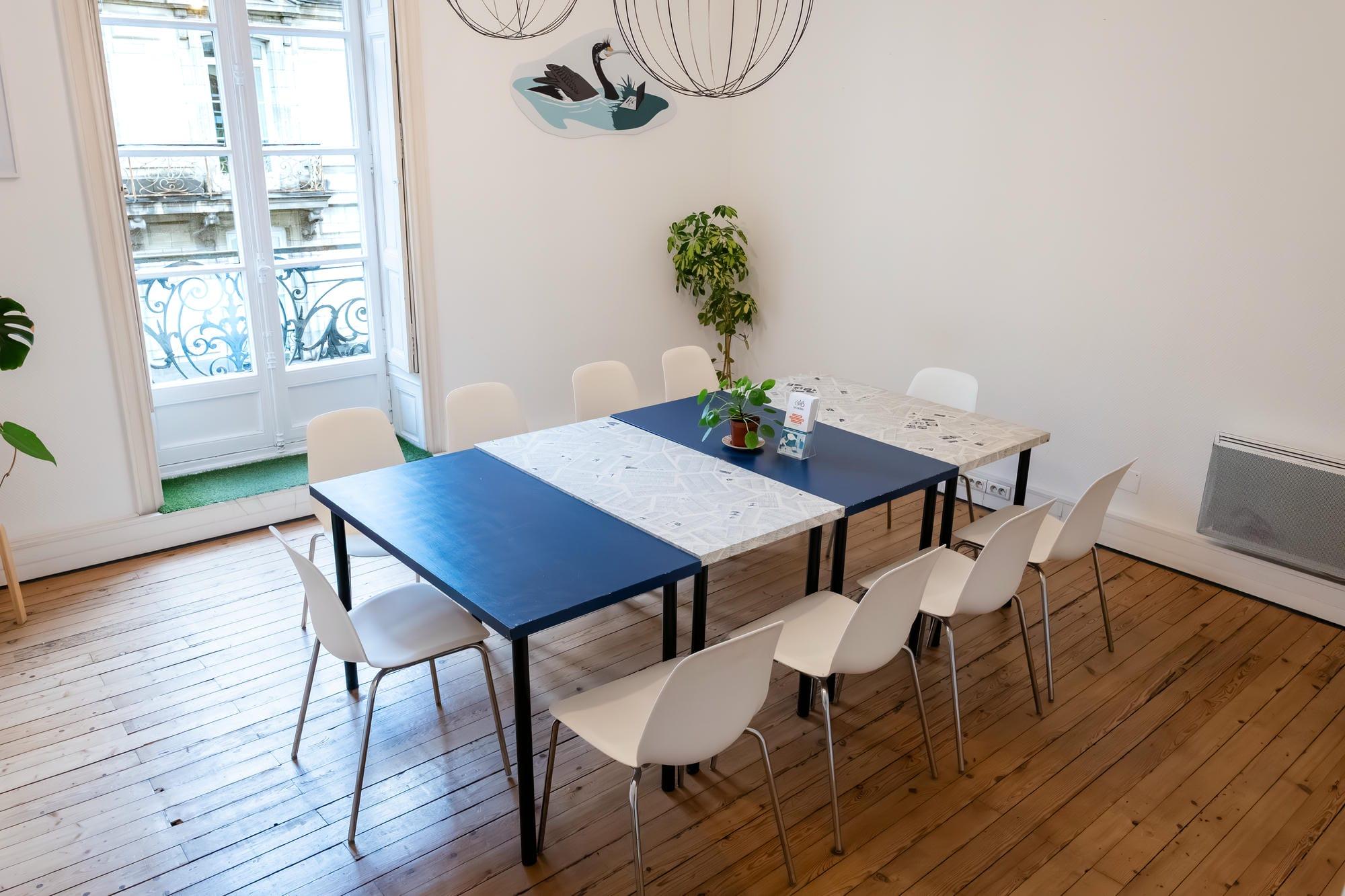 Salle de réunion 10 personnes Nantes centre - Meeting room for 10 people, central Nantes