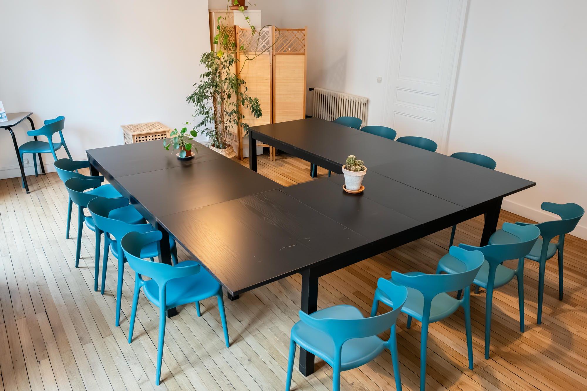 Salle de réunion 12 personnes Nantes centre - Meeting room for 12 people, central Nantes