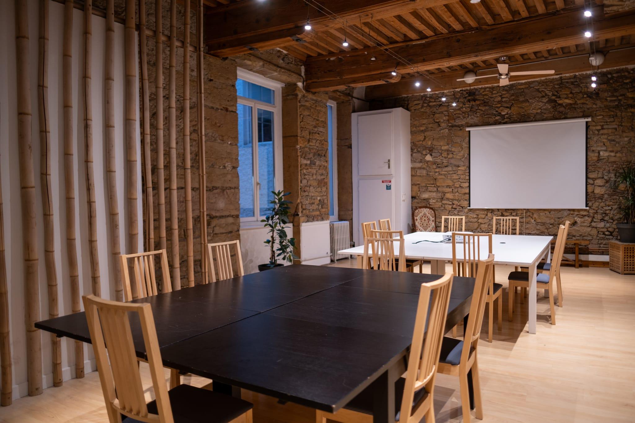 Grande salle de formation modulable à Lyon presqu'île - Large modular training room on Lyon's Presqu'île