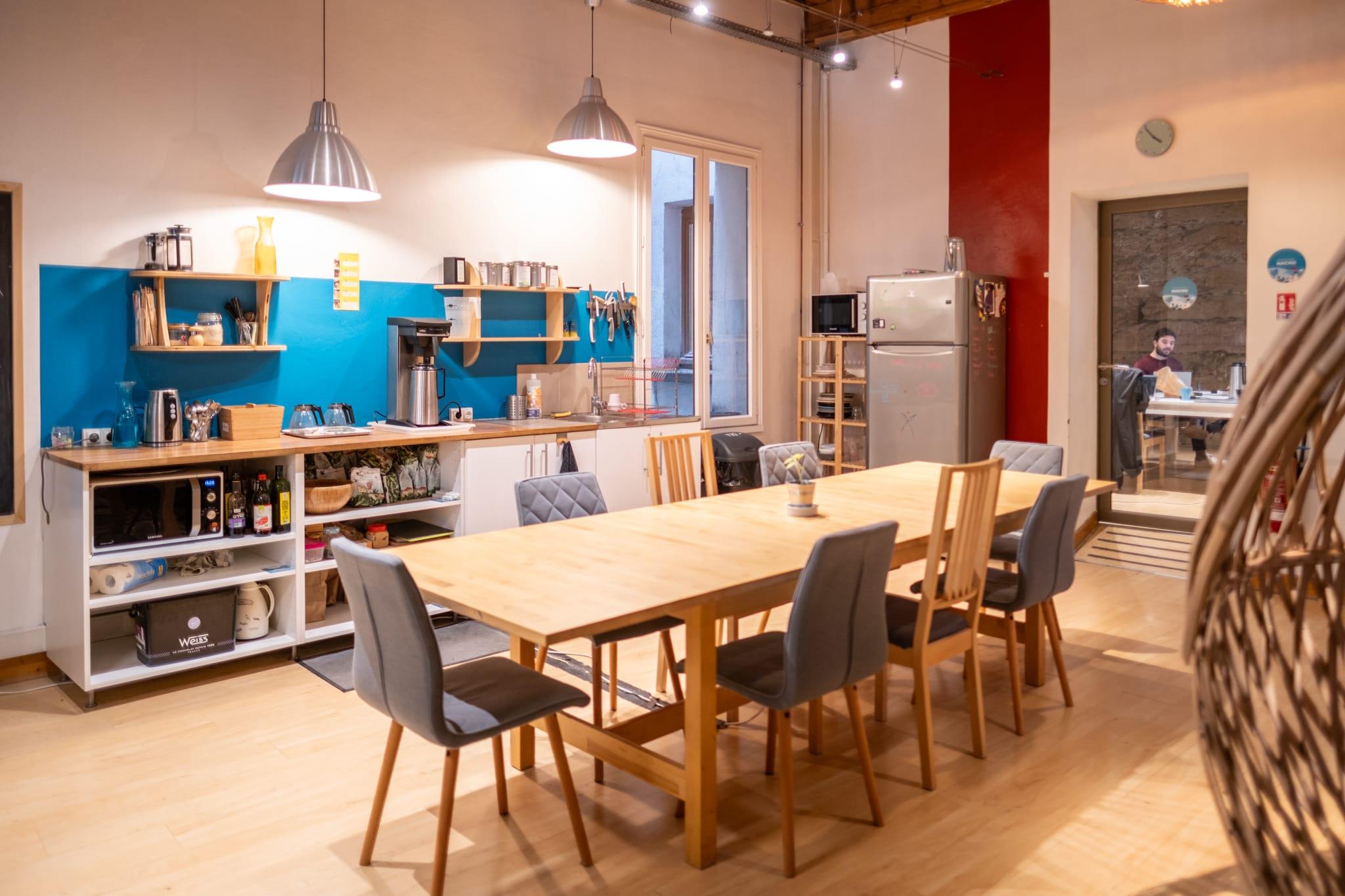 Espace privatisable Lyon Terreaux coin cuisine - Private event space in Lyon Terreaux, kitchen area
