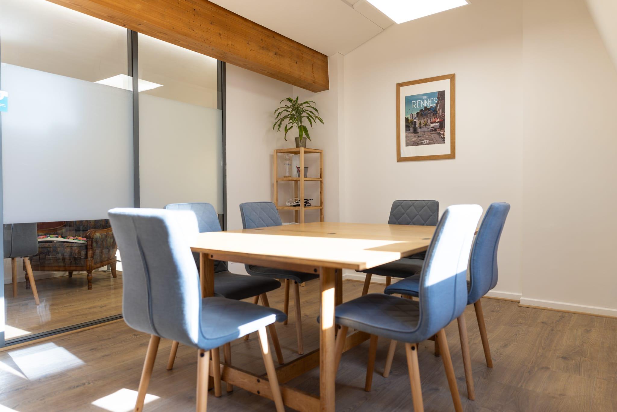 Salle de réunion 6 personnes Lyon 9 Vaise métro Valmy - Meeting room for 6 people, Lyon 9 Vaise, near Valmy metro station