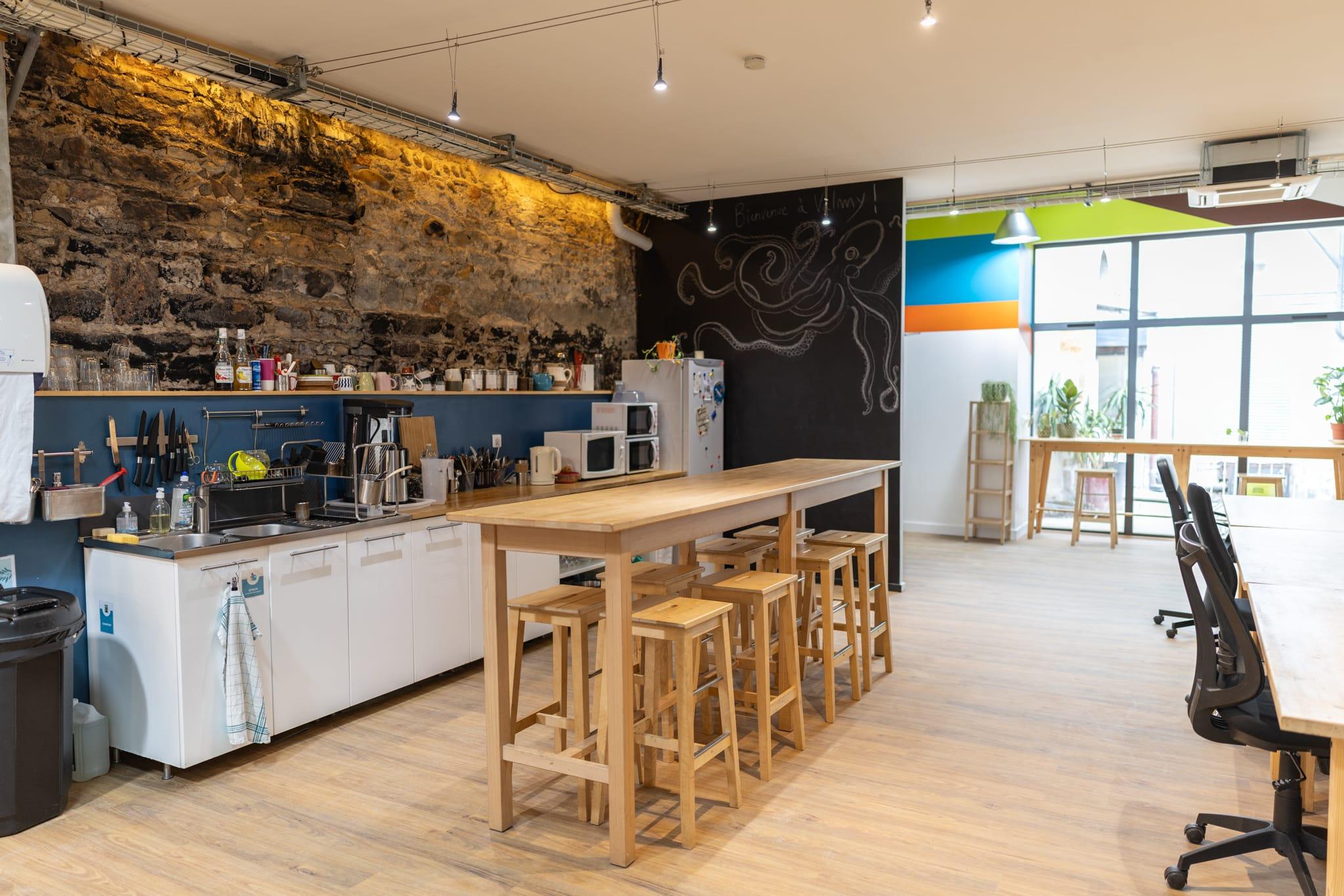 Espace privatisable Lyon 9 Vaise vue coin cuisine café thé - Private event space, Lyon 9 Vaise, coffee and tea kitchen area