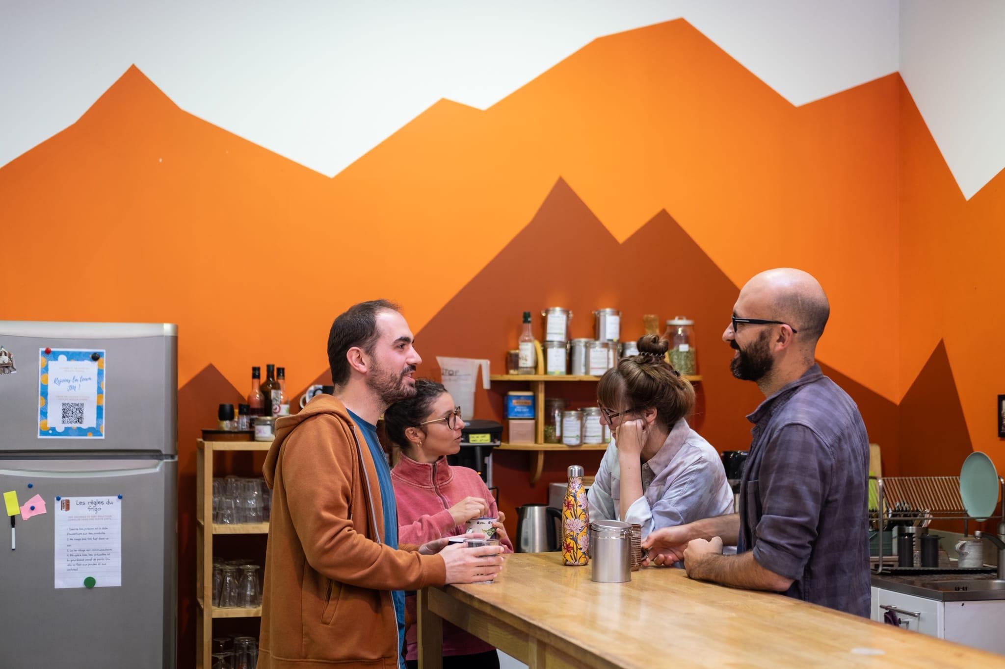 Location salle coworking chaleureux à Lyon - Room rental in a welcoming coworking space in Lyon