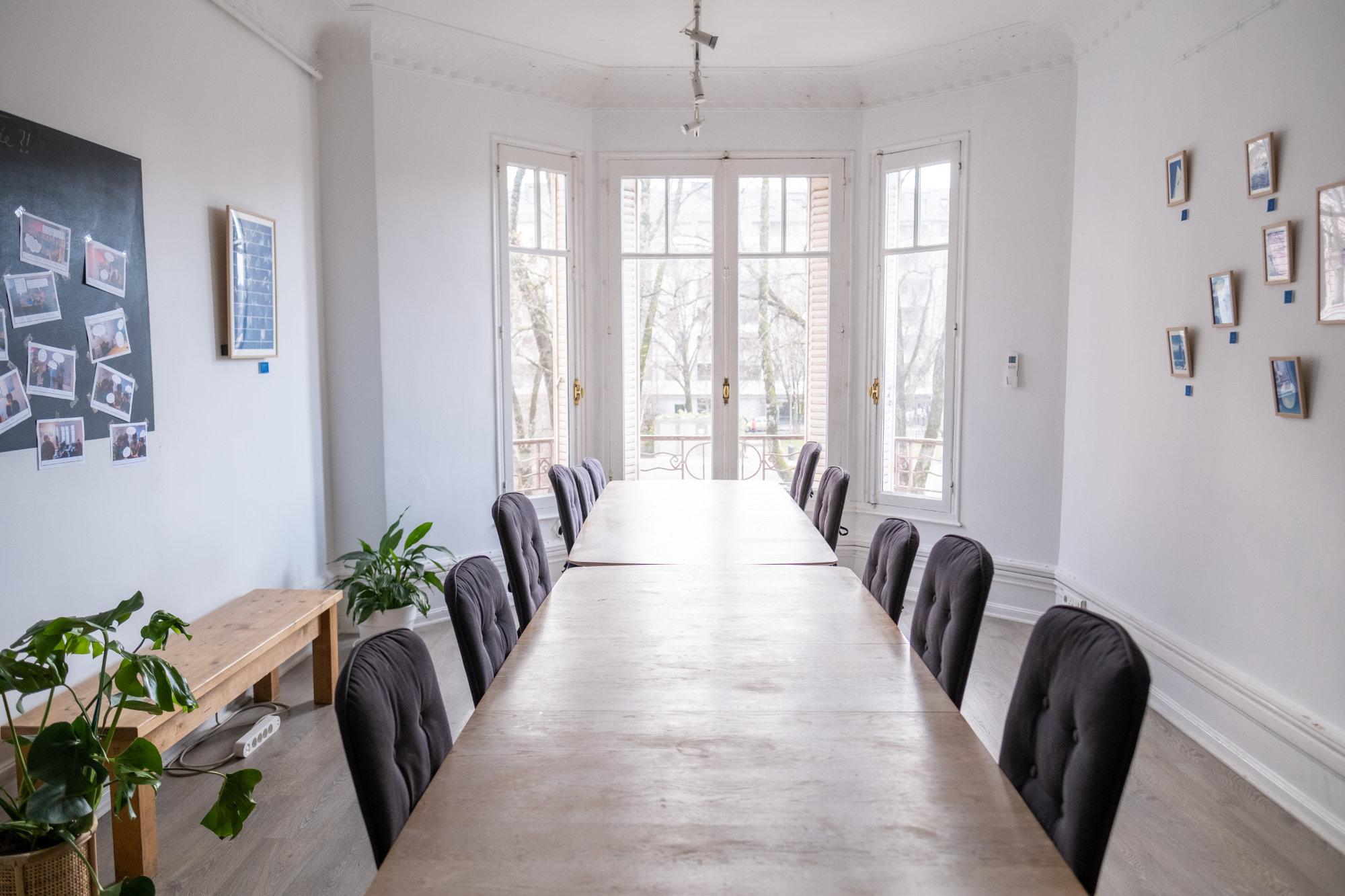 Espace privatisable centre d'Annecy salle de travail pour des ateliers - Private event space in downtown Annecy, workroom for workshops