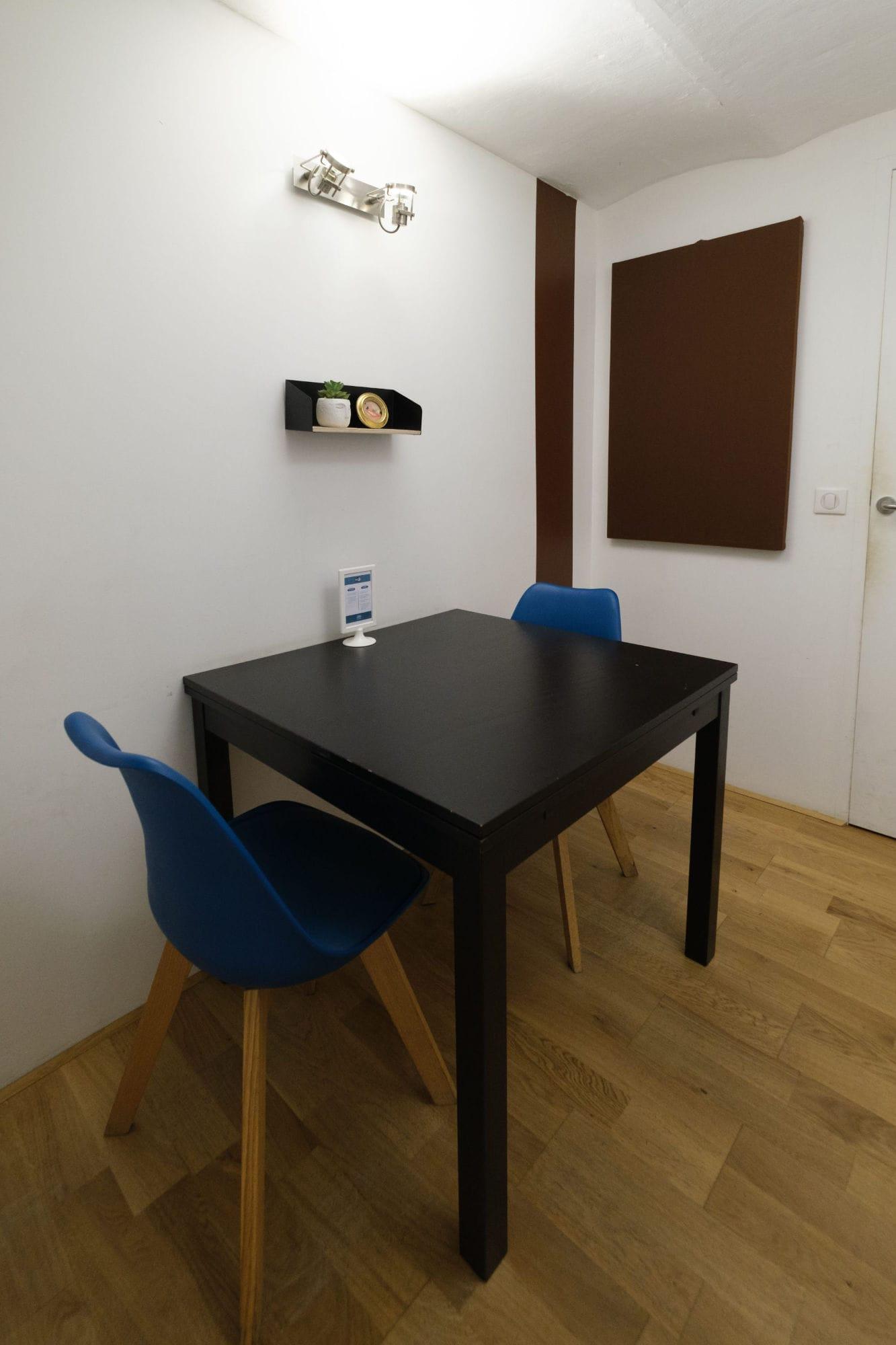 Salle de réunion 2 personnes Paris 12 gare de Lyon - Meeting room for 2 people, Paris 12 Gare de Lyon