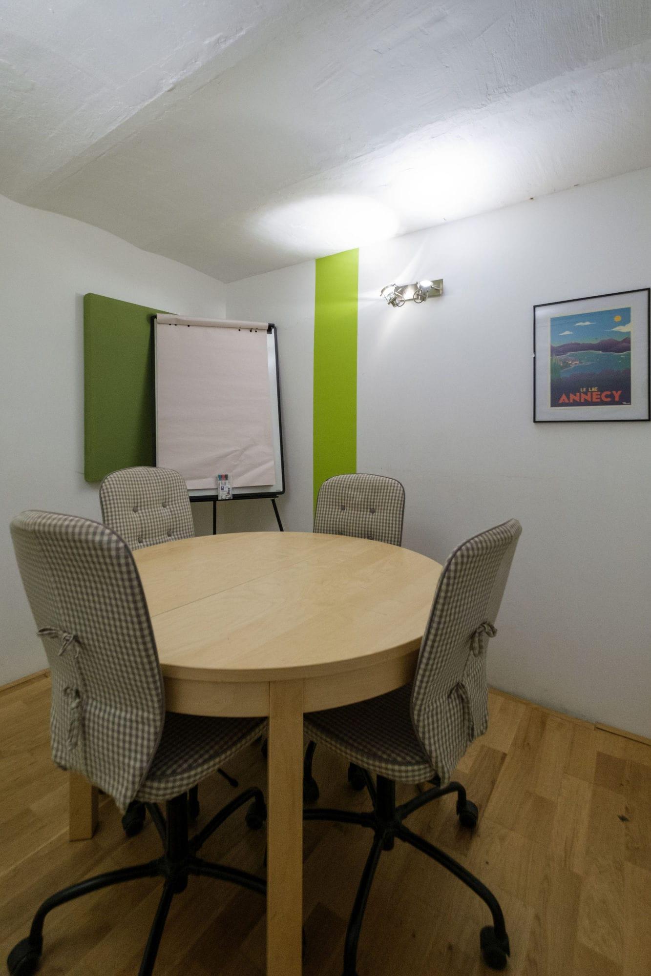 Salle de réunion pour réunion client à Paris proche gare de Lyon - Meeting room for client meetings in Paris near Gare de Lyon