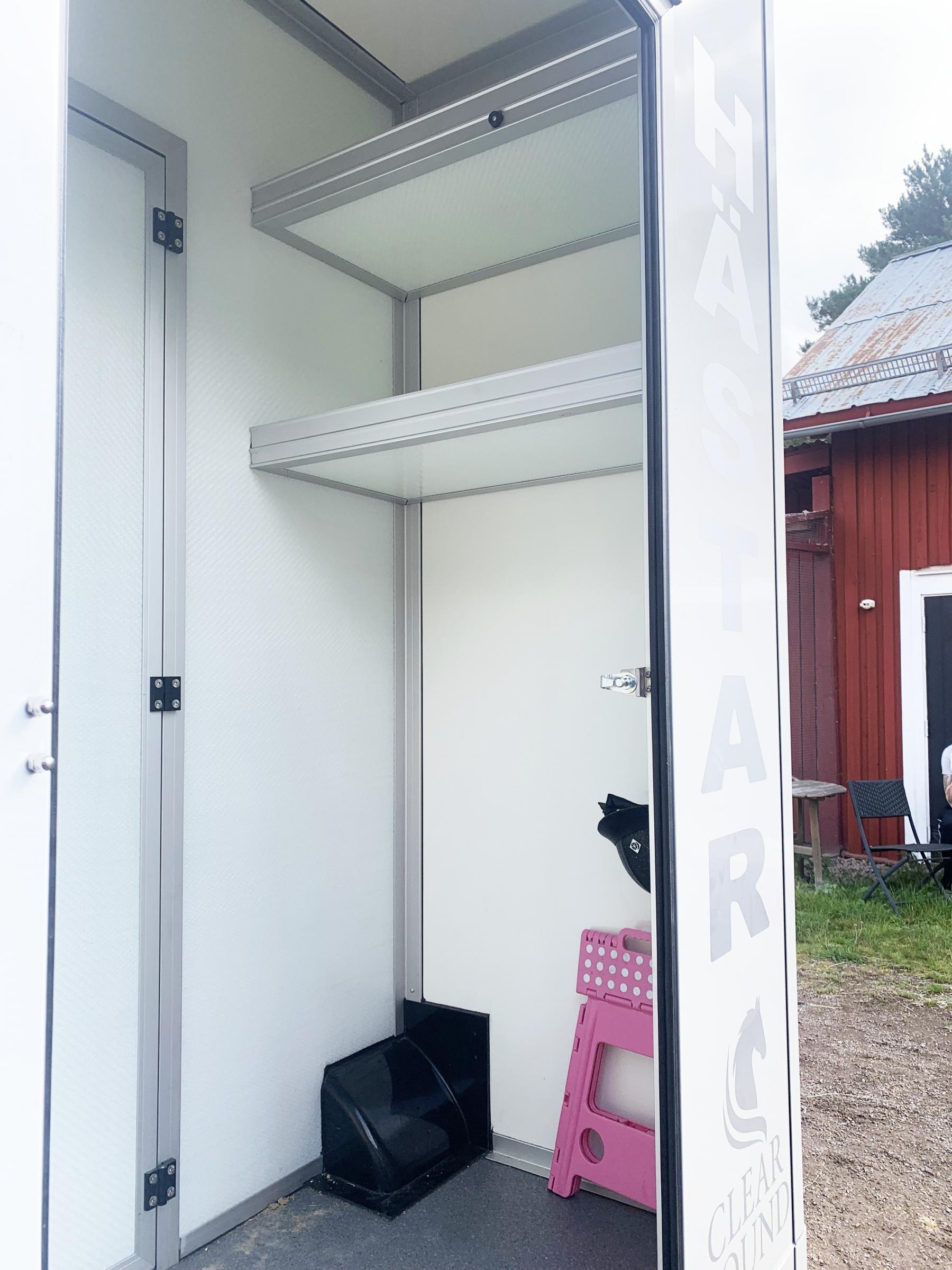 Gott om lastutrymme för hästsaker och övrig packning